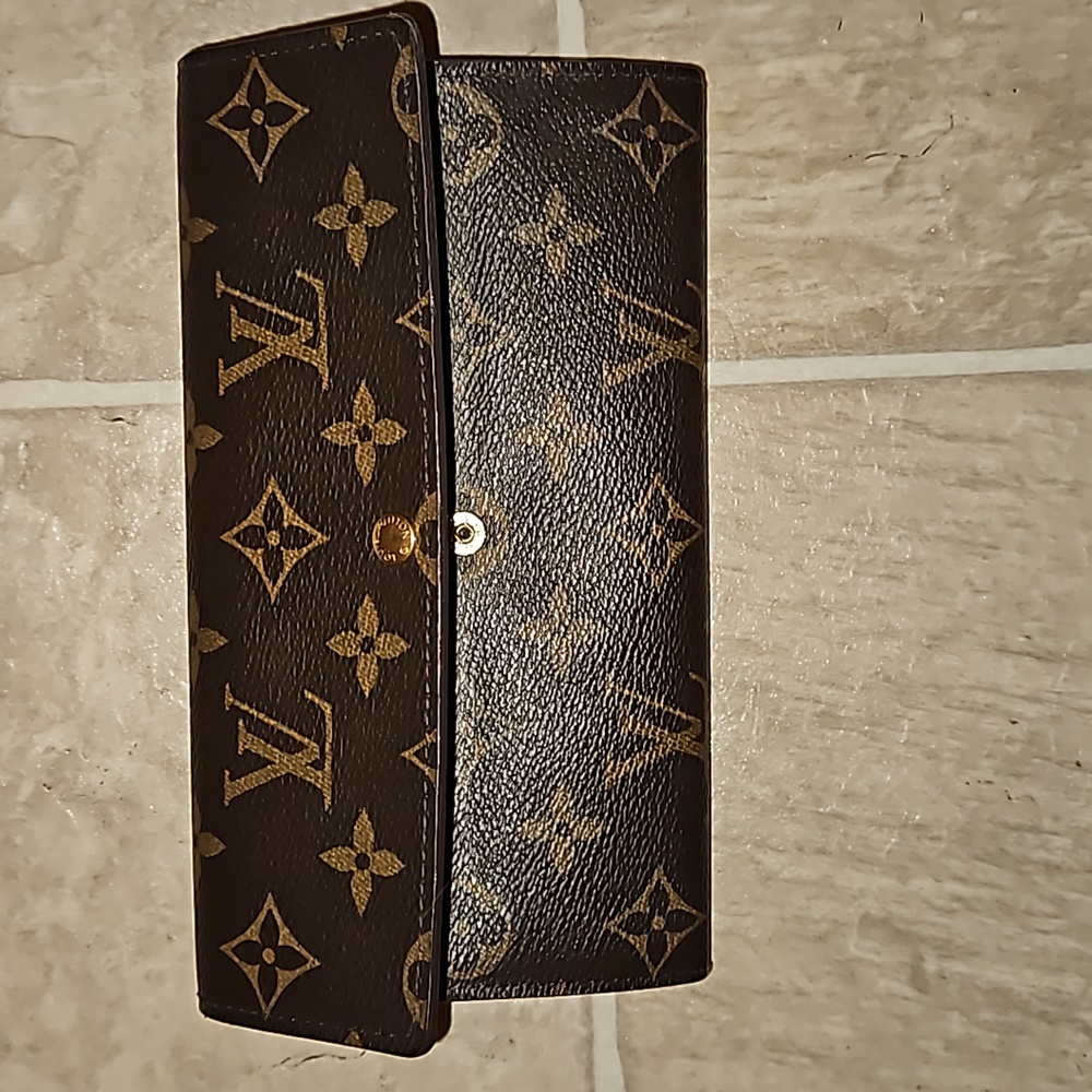 Louis Vuitton monogram wallet